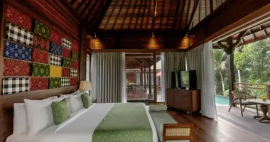 Panoramic View 2BR Rooftop Pool Villa